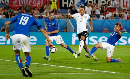 欧洲杯-9轮点球诺伊尔2扑点 德国7-6淘汰意大利